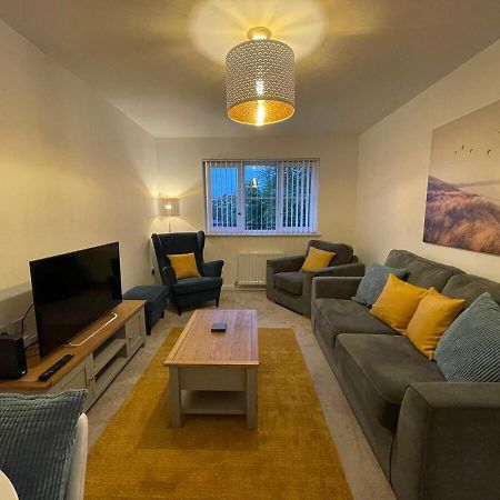 2 Bedroom Luxury Flat In Quiet Village Of Bishopton Bishopton  Extérieur photo